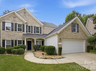 16106 Cloverleaf Ct, Charlotte, NC 28277