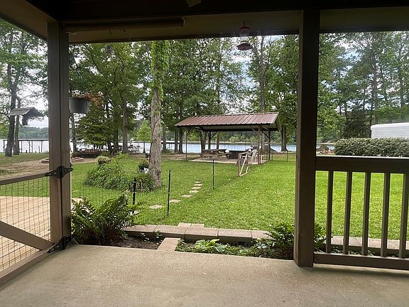 5th image of 340 Timberlane Loop