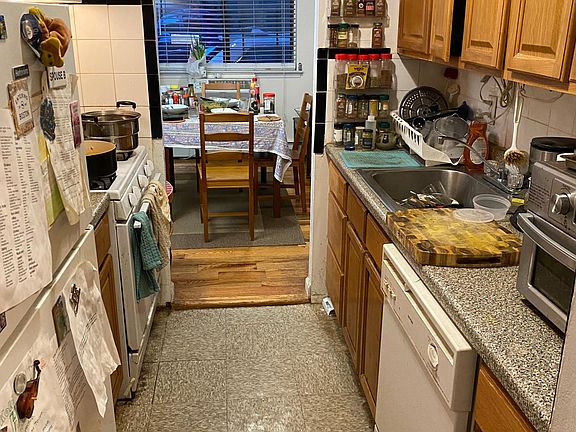 4th image of 35 Odell Ave APT 3E