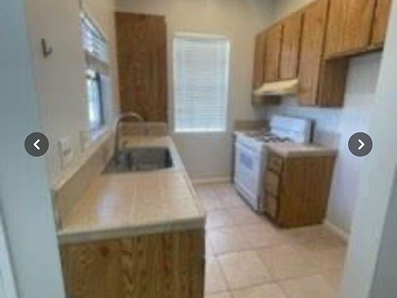 3rd image of 10540 Lakeside Dr N #N