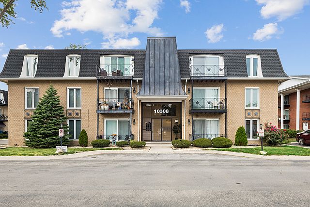 1st image of 10308 Circle Dr APT 302