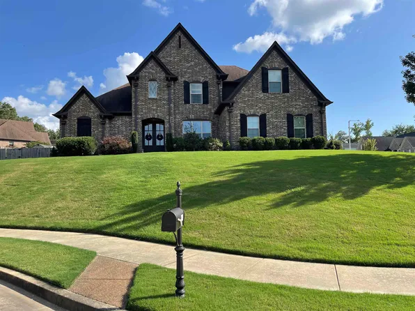 8339 Hunters Hollow Cv, Arlington, TN 38002