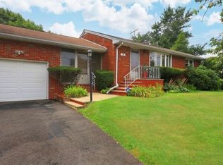 38 Douglas Ave, Somerset, NJ 08873