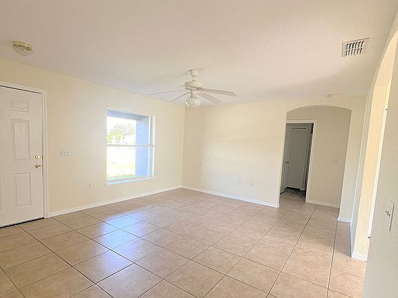 3rd image of 1419 Swift Ct