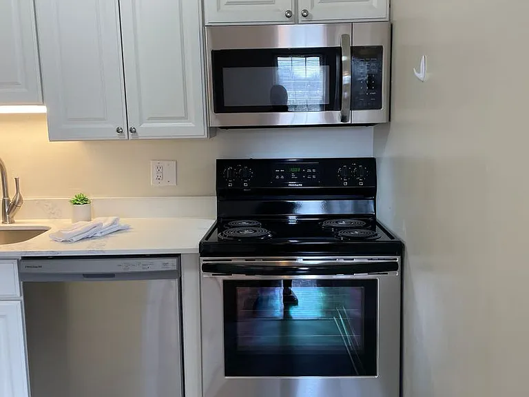 16 W Montgomery Ave — Photo 10