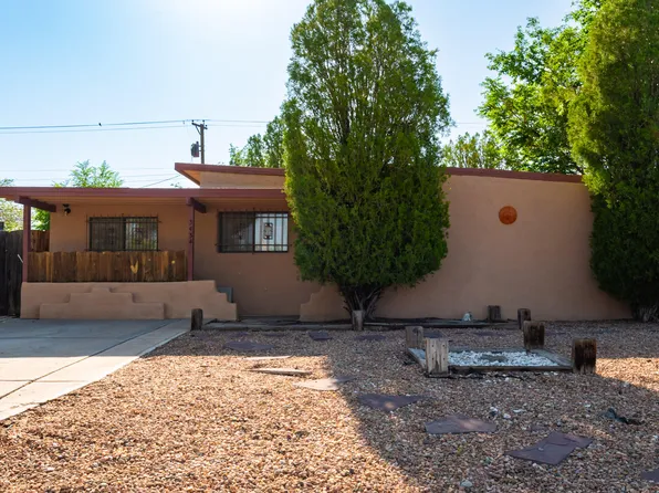 3434 Montclaire Dr NE, Albuquerque, NM 87110