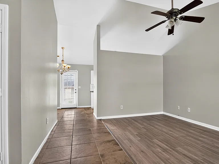 4612 Wind Chime Ct — Photo 4