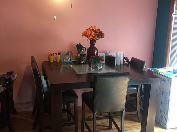 4th image of 417 Dogwood St