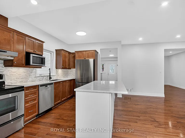1448 Queensdale Ave — Photo 18