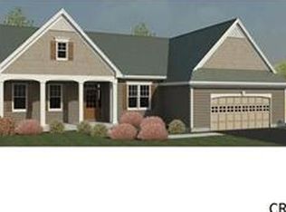 19 Gladstone Cir, Mechanicville, NY 12118