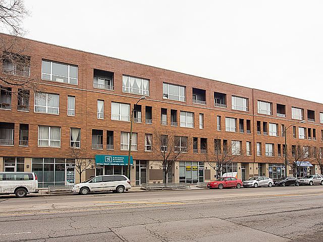 1st image of 1727 N Western Ave APT 4