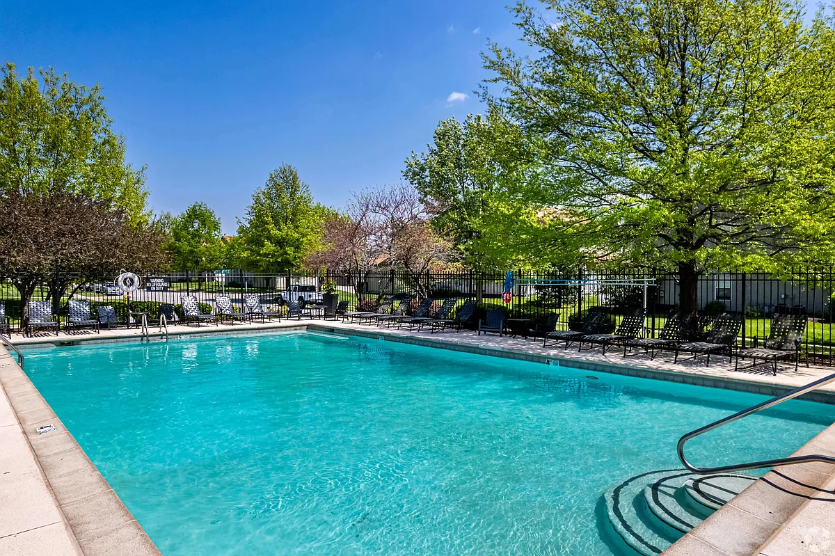 Building Photo - PineCrest Townhomes