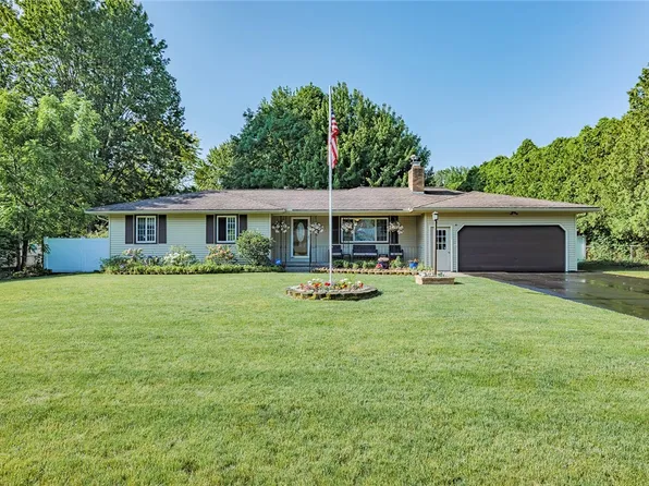 751 Newberry Ln, Webster, NY 14580