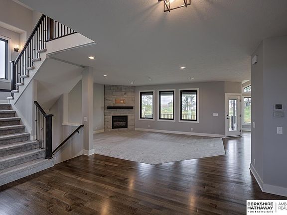 4th image of 19021 Hazelnut Dr