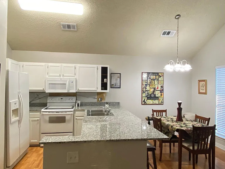 11011 Cal Rd #104 — Photo 12