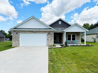 155 Patriots Lndg, Fillmore, IN 46128