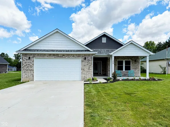 155 Patriots Lndg, Fillmore, IN 46128