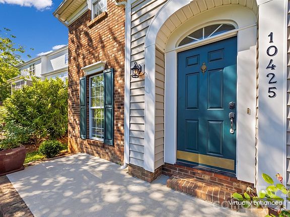 4th image of 10425 Quiet Bay Ct