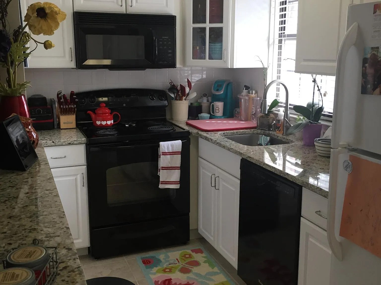 1 bed, 708 sqft, $1,800 — Photo 3