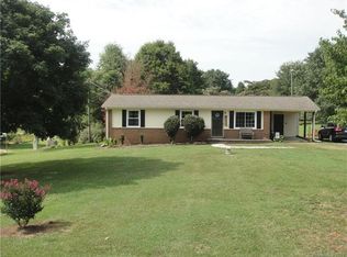 1756 Woolie Rd, Lincolnton, NC 28092