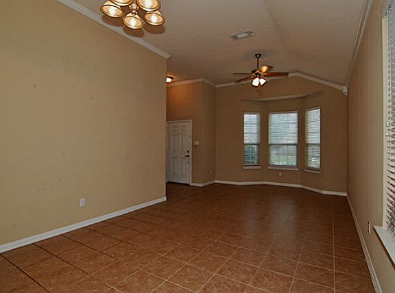 5th image of 13031 Ambrose Dr