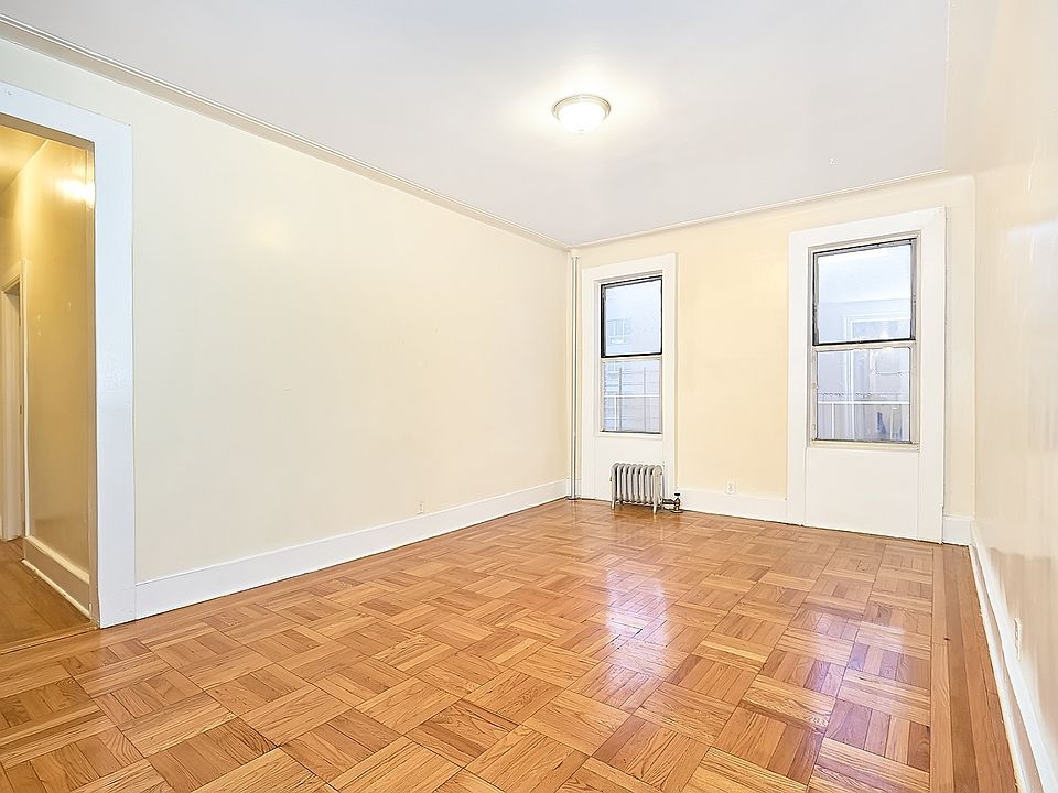 1st image of 2604 University Ave APT 4A