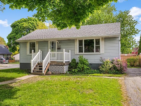 2nd image of 962 Merritt Dr