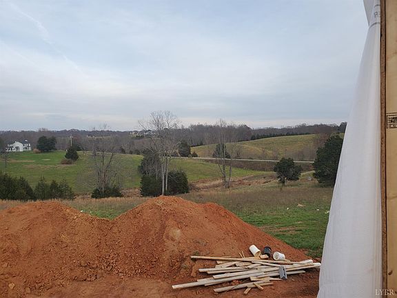 2nd image of Jefferson Dr W