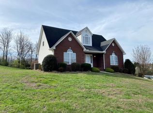 812 Hemlock Cir, Morristown, TN 37814