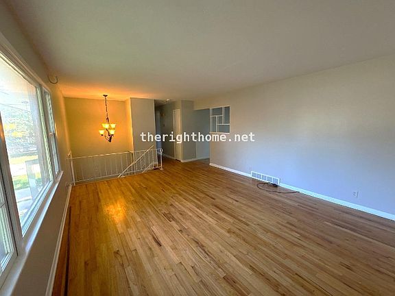2nd image of 4460 Shady Lane Cir