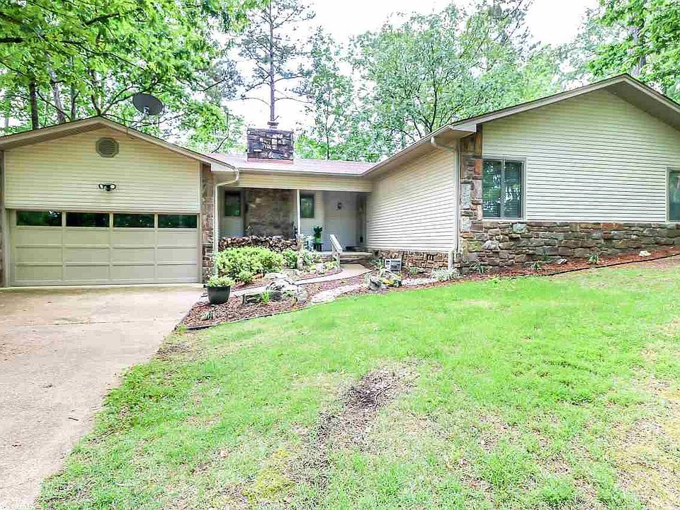 1st image of 5 Montserrat Ln