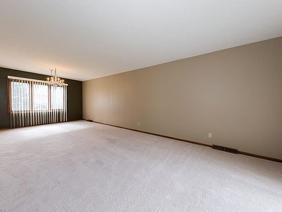 4th image of 23810 Carrbridge Dr