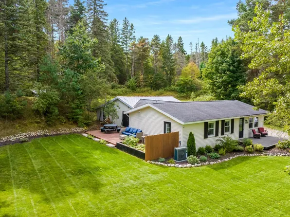 8926 E Bingham Rd, Traverse City, MI 49684