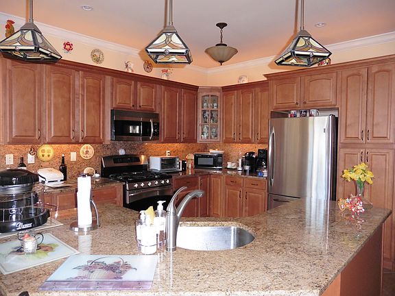 3rd image of 34 Tides Ln