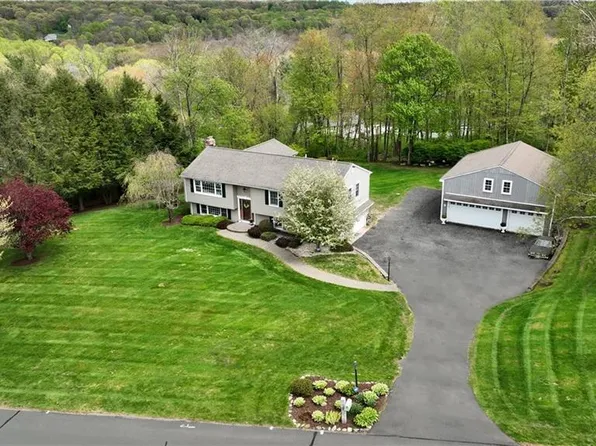 58 Valley View Road, Monroe, CT 06468
