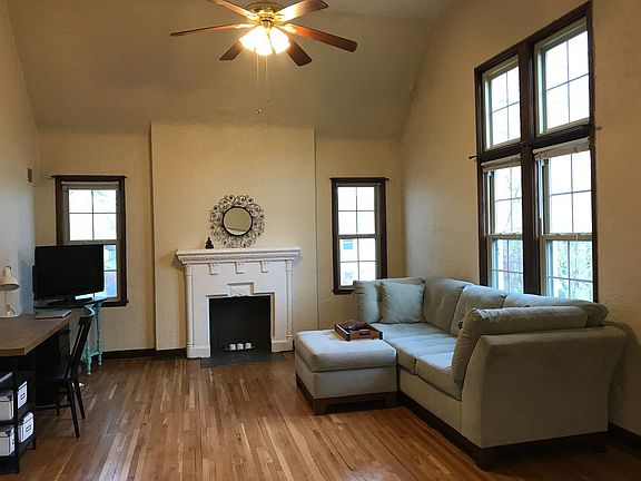 4th image of 1373 Eastview Ave #3