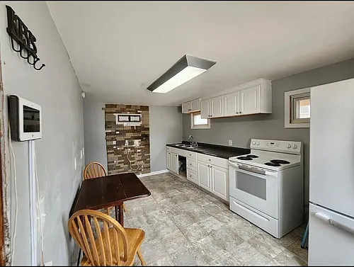 47 Lakeside Ave #1 Photo 1
