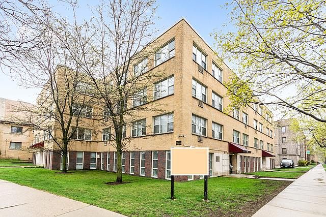 1st image of 1303 W Estes Ave APT 3W