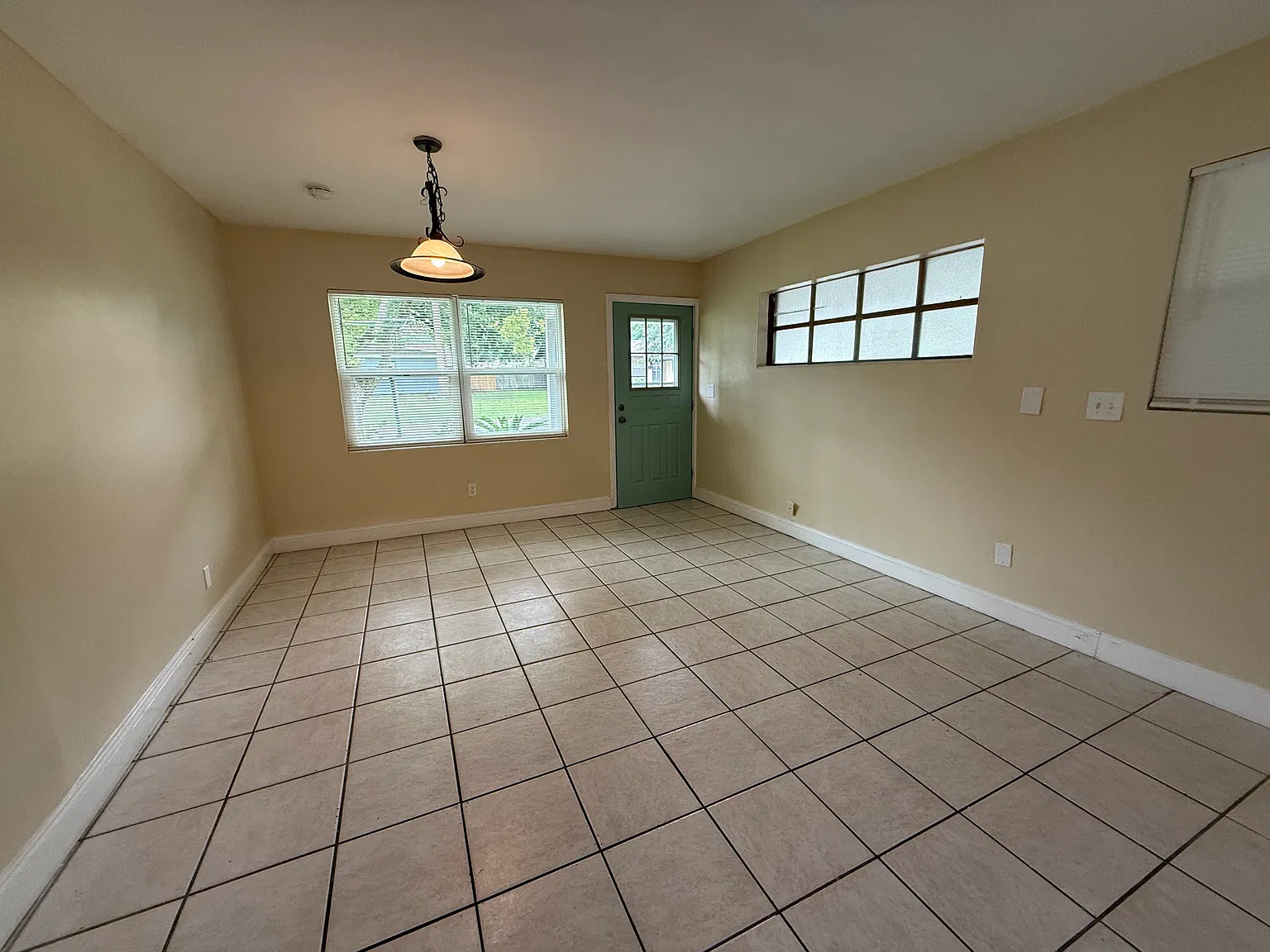 3 bed, 1539 sqft, $2,000 — Photo 3