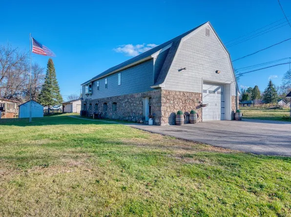 529 NW 9th St, Chisholm, MN 55719