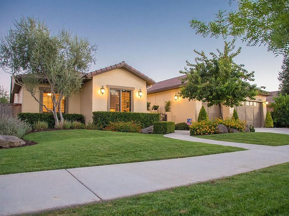 1st image of 3947 W Oriole Ct