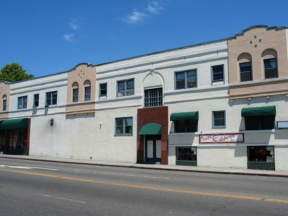 Building Photo 3