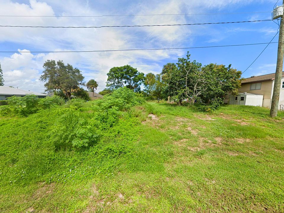 1st image of 320 13th Street SW