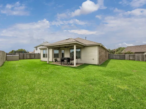 1185 Colt Creek Ct, Alvin, TX 77511