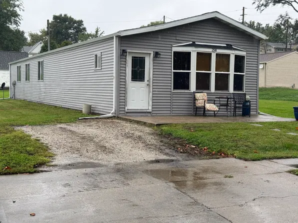 258 S Chestnut St, Avoca, IA 51521