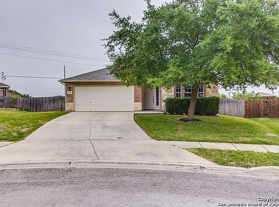 4th image of 1281 Pelican Pl