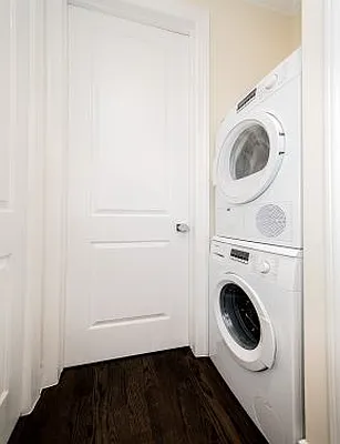 Rented by Icon Realty Management | media 14