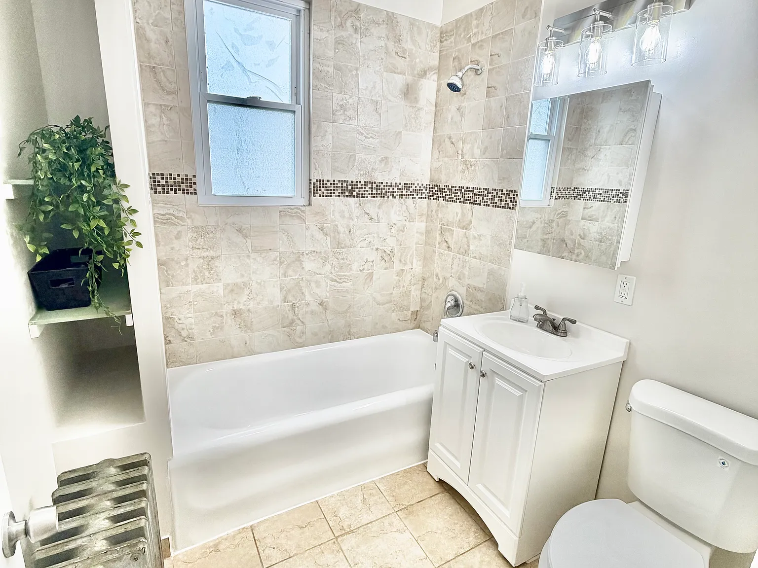 2 bed, $2,000 — Photo 1