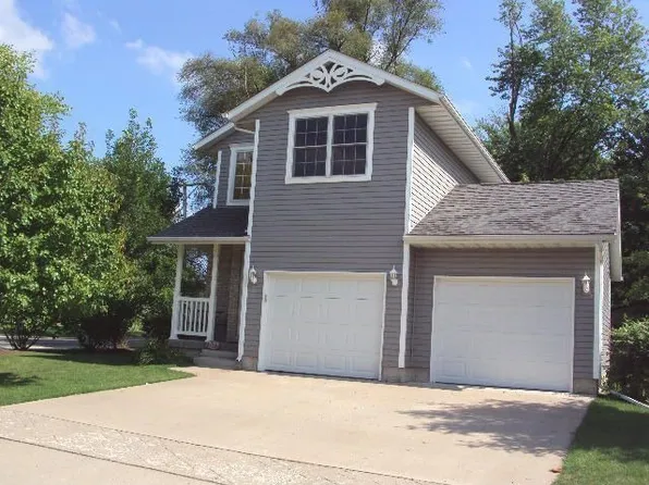 414 11th Avenue A Ct #A, Silvis, IL 61282