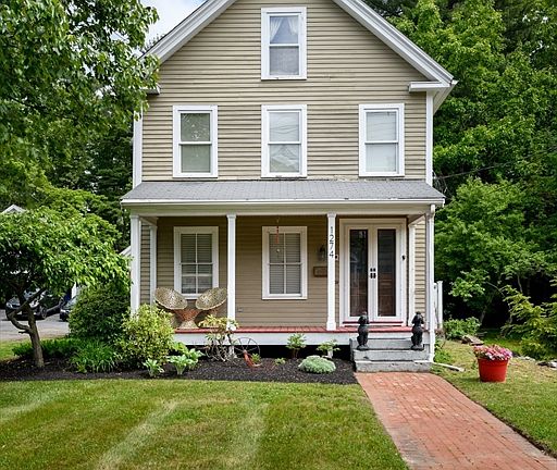 2nd image of 1274 Main St